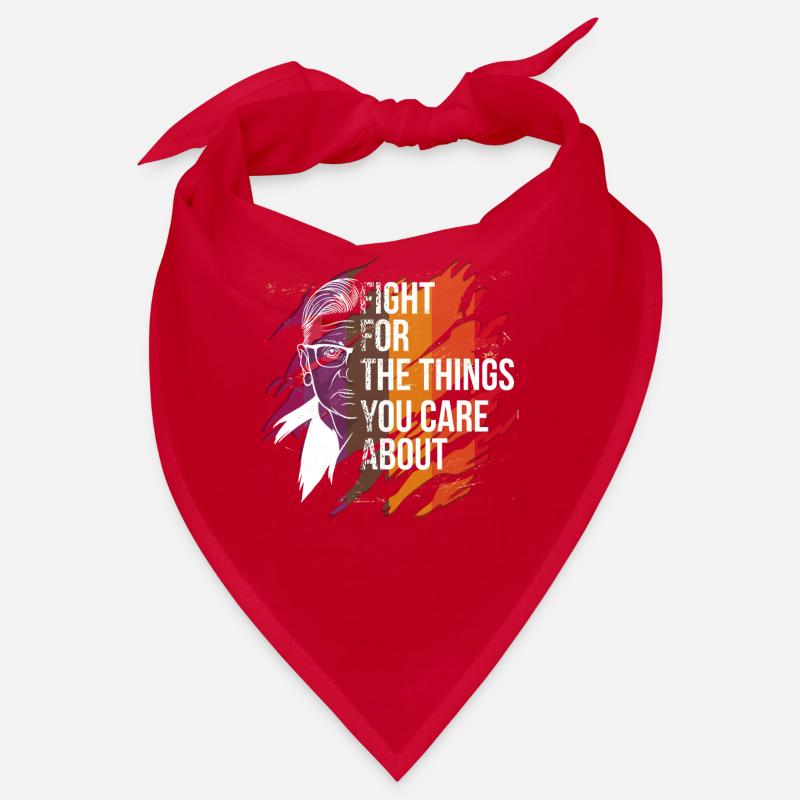 Ruth Bader Ginsburg mit Regenbogenfahne Bandana