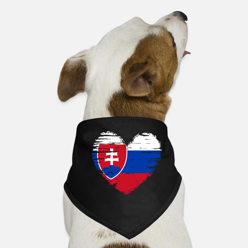 Slovaquie coeur drapeau blason Bandana pour chien