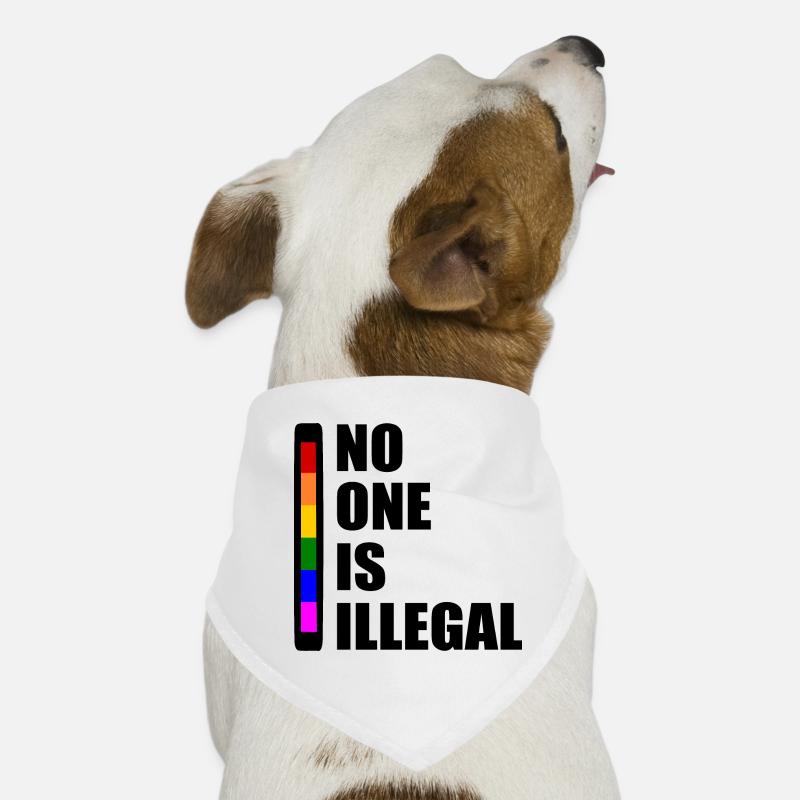 No one is illegal Bandana pour chien