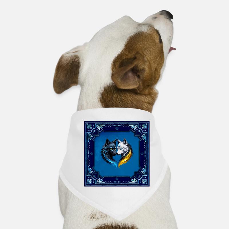 Têtes de loup majestueuses. Bandana pour chien