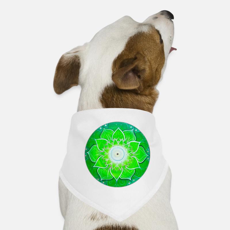 Mandala vert vif avec des feuilles vertes Bandana pour chien
