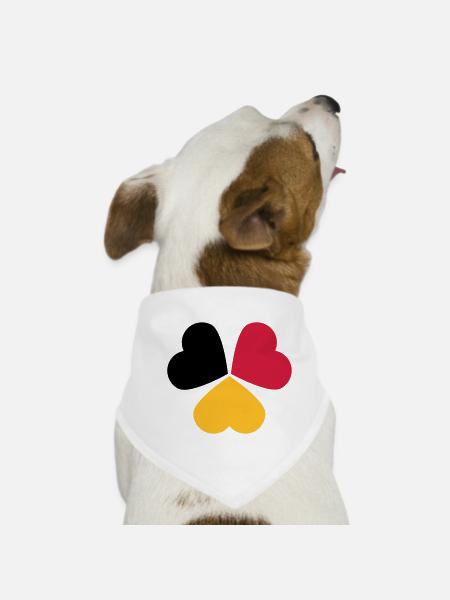 3 Coeurs Allemagne Belgique Drapeau Trèfle - Bandana pour chien - blanc - Devant