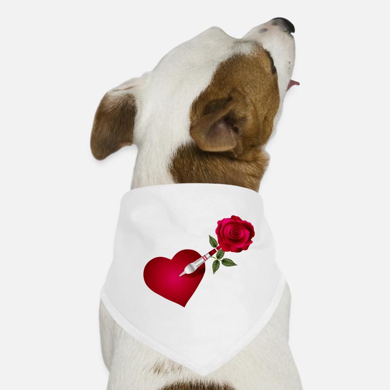 Dart Pfeil mit Rose und Herz als Zielscheibe Hunde-Bandana