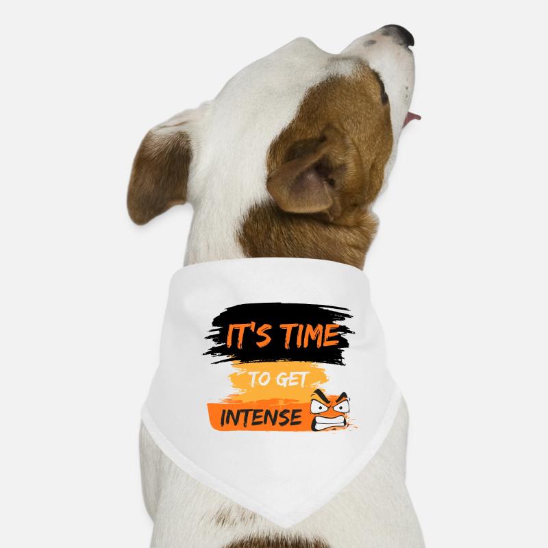 Il est temps de passer à un design de t-shirt intense. Bandana pour chien