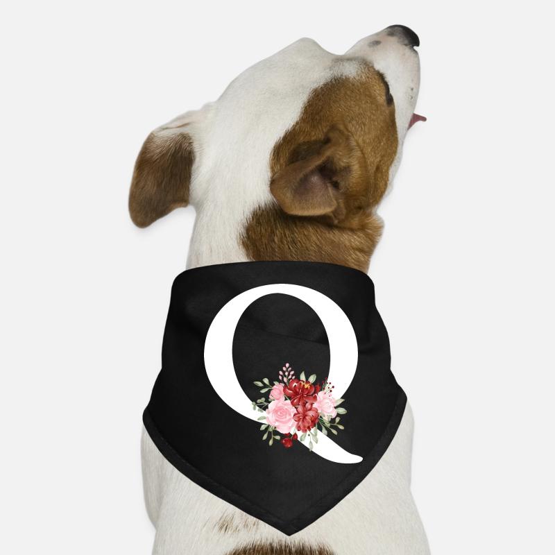 Lettre q floral rouge Bandana pour chien