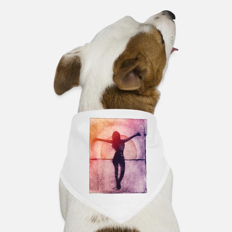 Frau am Meer - handgeschnitzte Druckvorlage Hunde-Bandana