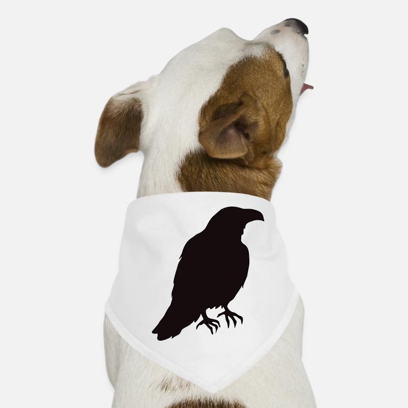 Ein Rabe sitzt im Profil Hunde-Bandana