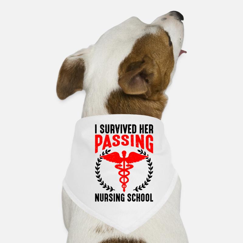 J’ai survécu à son décès à l’école d’infirmières 18 Bandana pour chien