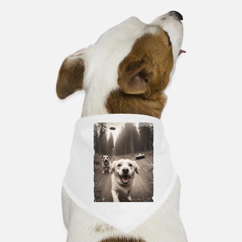 Selfie de chiens avec conception de vaisseau spatial extraterrestre Bandana pour chien