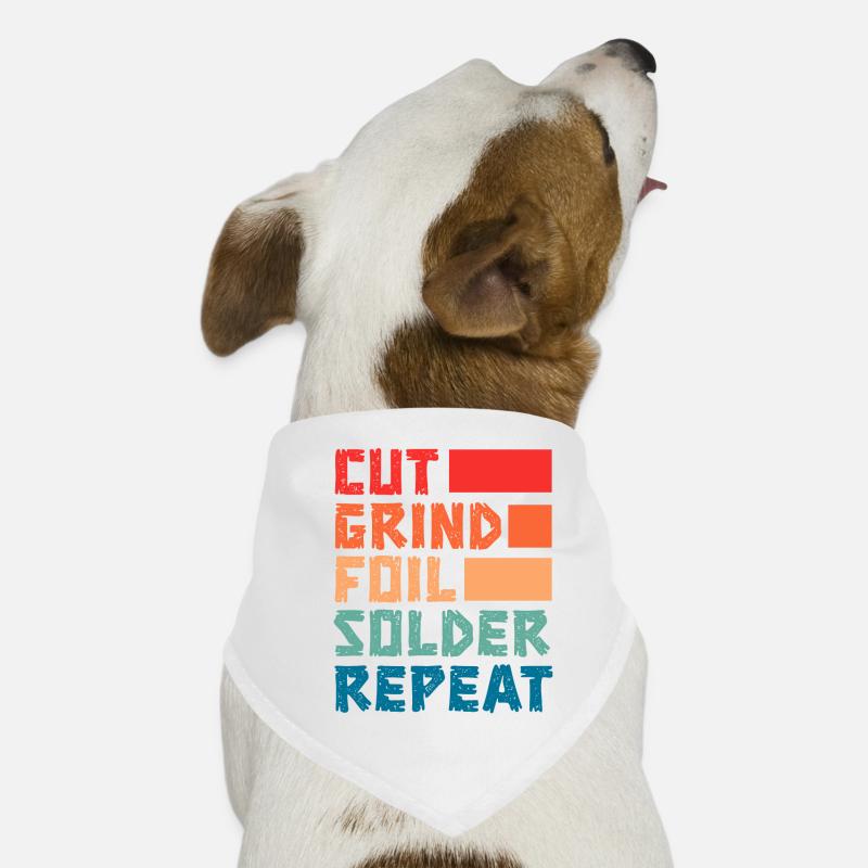 Cut Grind Foil Soudure Répéter Vitrail Artiste Bandana pour chien