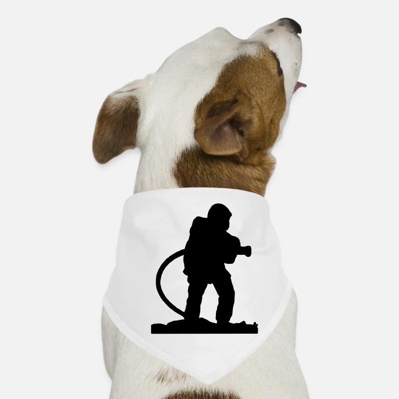 Un Pompiers à la lance Bandana pour chien