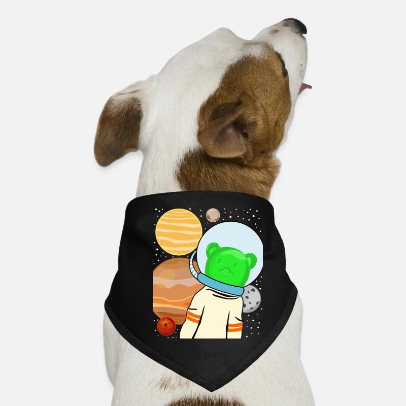 Des oursons en gélatine dans l’espace Bandana pour chien