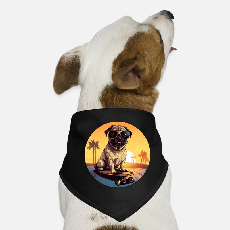 Skateboardender Sonnenuntergangs-Mops: Cooles Aben Hunde-Bandana