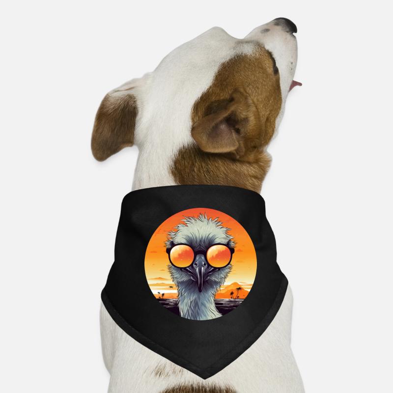 Oiseau frais au coucher du soleil: émeu / autruche avec Bandana pour chien