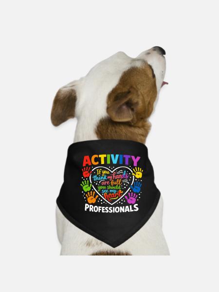 Cœurs des professionnels de l’activité Empreintes colorées de mains de la - Bandana pour chien - noir - Devant