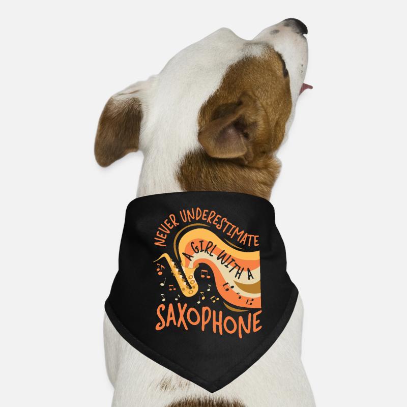 Saxophone Never Underestimate A Hunde-Bandana
