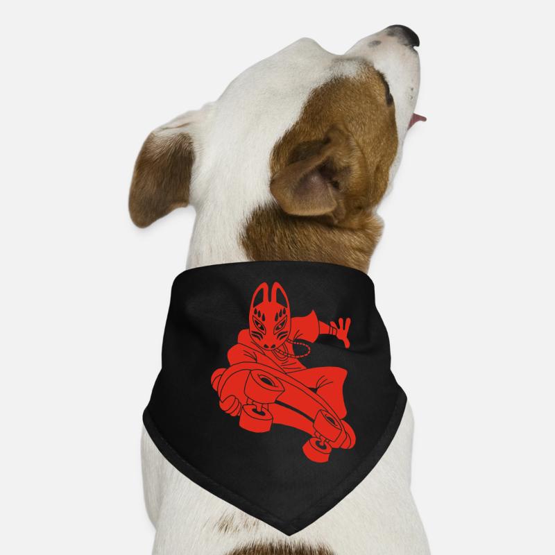 Seltsamer Rotfuchs beim Skateboarden Hunde-Bandana