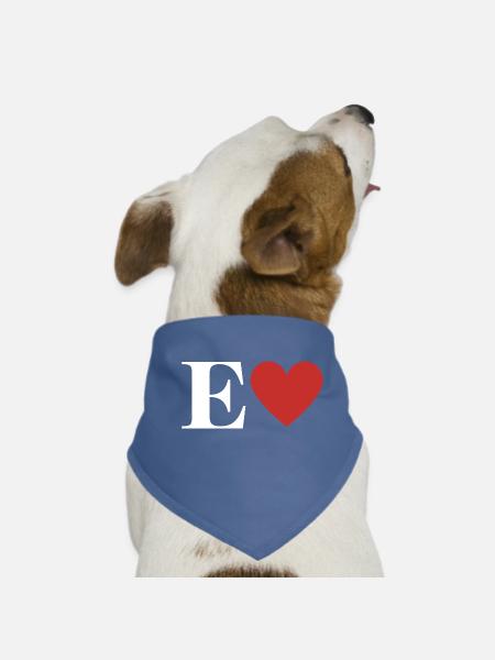 Buchstabe e rotes Herz - Hunde-Bandana - Rot - Vorne