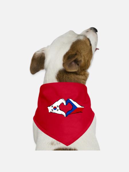 Südkorea Tschechien Flagge Hände Herzform - Hunde-Bandana - Rot - Vorne
