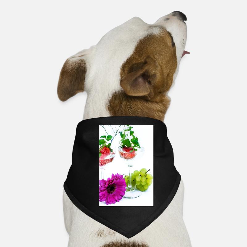 Fruchtige Gläser mit Blüten Stillleben Hunde-Bandana