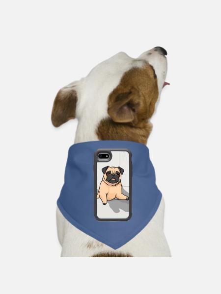 Pug Cartoon auf Smartphone-Hülle - Hunde-Bandana - Rot - Vorne