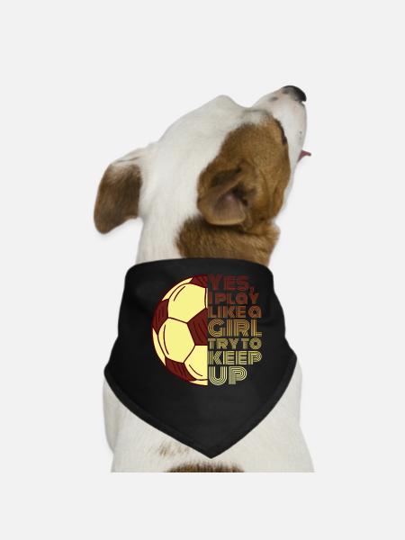 Ja, ich spiele wie ein Mädchen Fußballgeschenk - Hunde-Bandana - Schwarz - Vorne