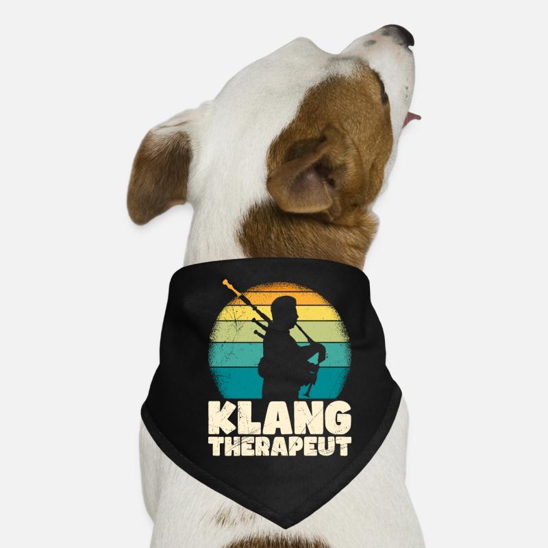 Je suis sonothérapeute je joue de la cornemuse Bandana pour chien