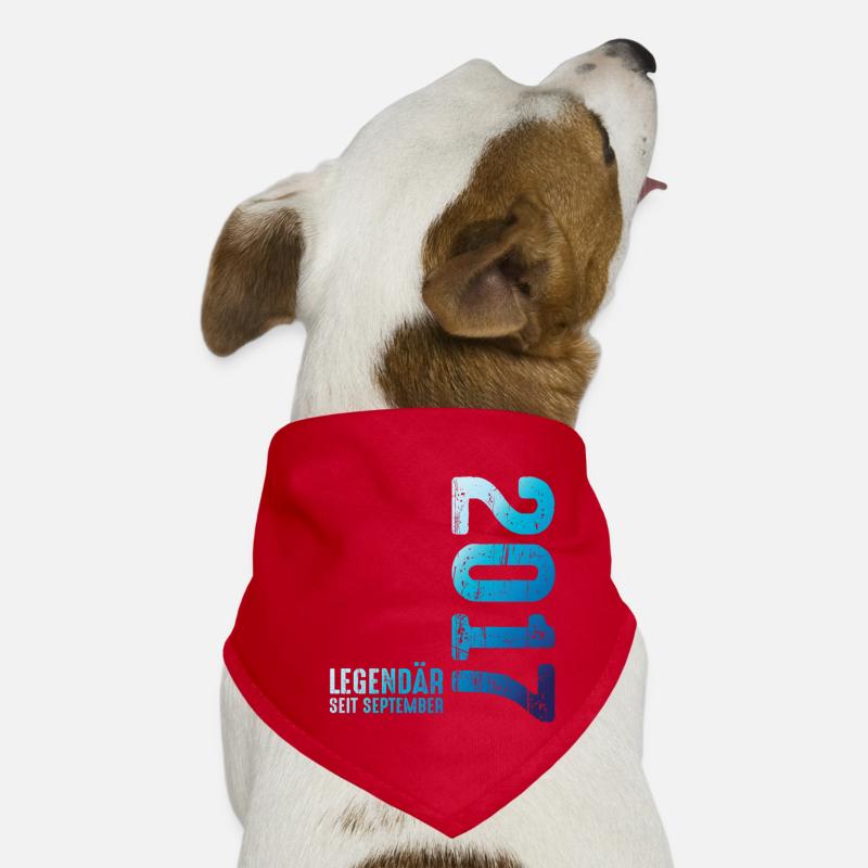 Septembre 2017 Année 2017 Rétro 2017 Millésime 2017 Bandana pour chien