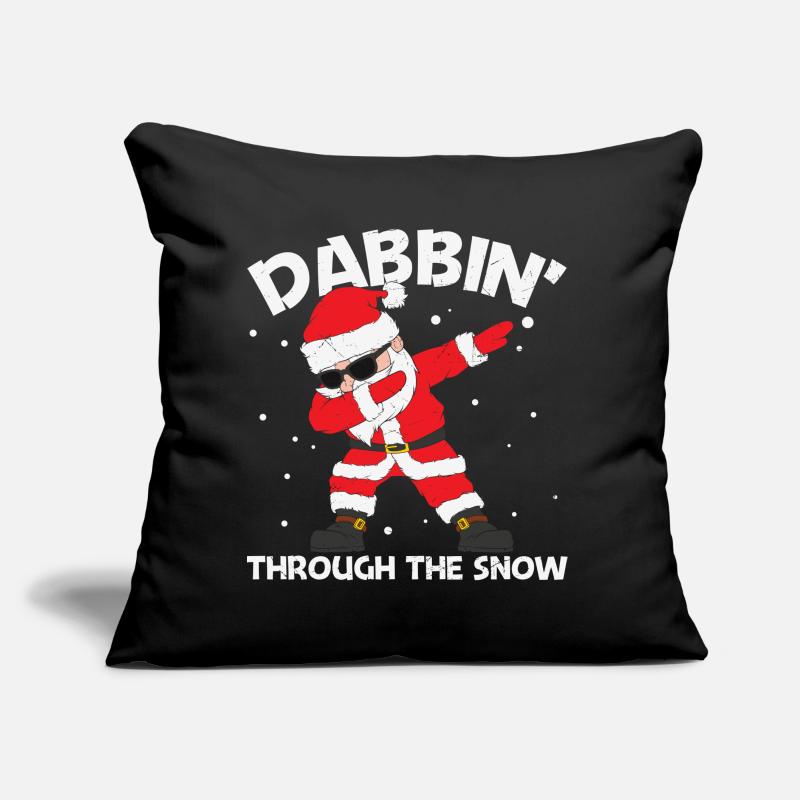 Dapping Trought the Snow- Dapping Weihnachtsmann Sofakissen mit Füllung 45 x 45 cm