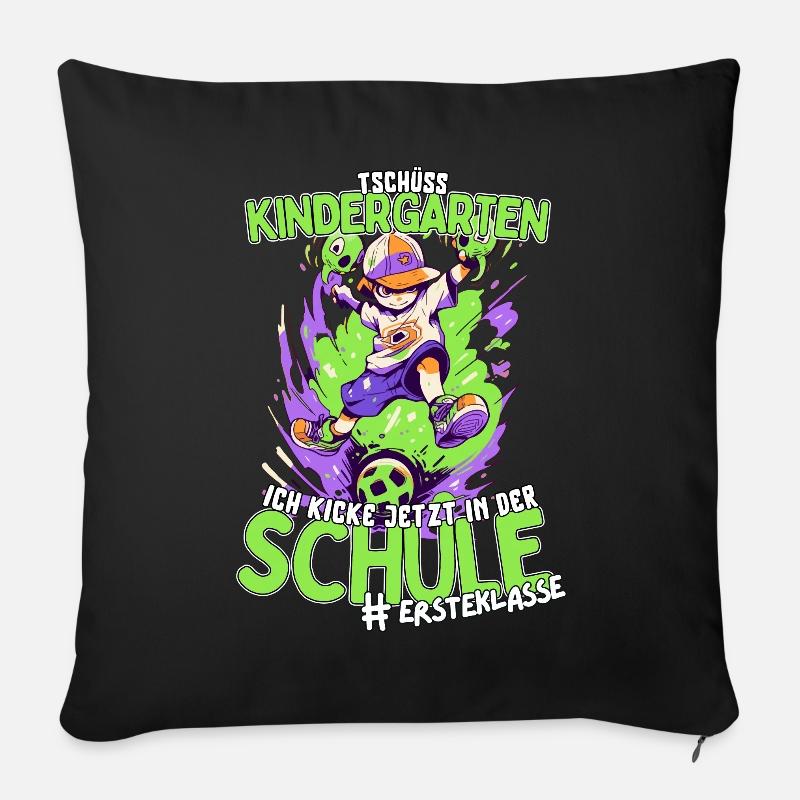 Fußball Einschulung 2023: Abschied Kindergarten - Sofakissen mit Füllung 45 x 45 cm - Schwarz