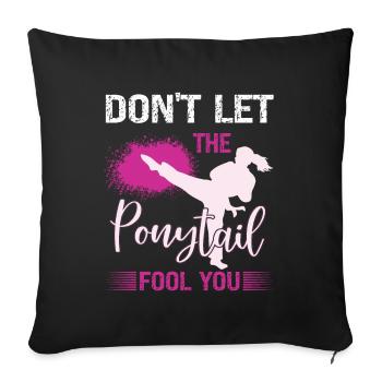 Karate Girl Martial Arts Women Karate Kick - Sofakissen mit Füllung 45 x 45 cm - Schwarz - Vorne