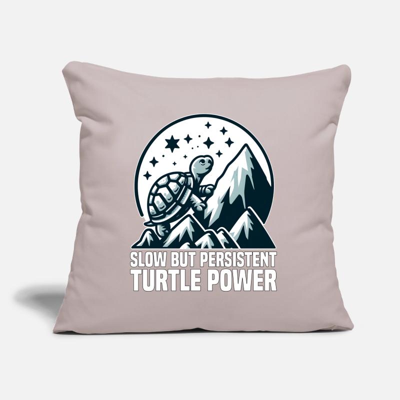 LANGSAME, ABER AUSDAUERNDE TURTLE-POWER Sofakissen mit Füllung 45 x 45 cm