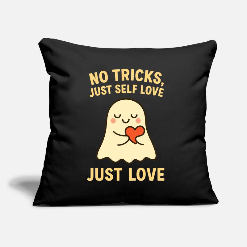 Geist mit Herz – No Tricks Just Self Love Sofakissen mit Füllung 45 x 45 cm