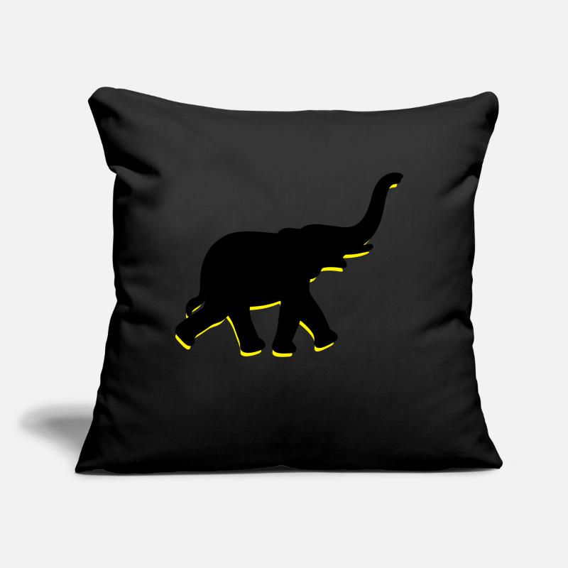 Ein großer Elefant mit einem Rüssel Sofakissen mit Füllung 45 x 45 cm