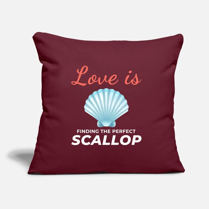 Scallop Seashells Collector Beachcomber Shellfish Sofa pillow with filling 45cm x 45cm