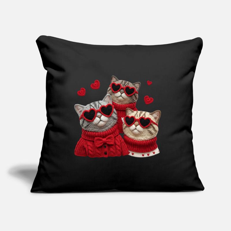Valentins Katzen Mit Herzbrillen Und Pullis Sofakissen mit Füllung 45 x 45 cm
