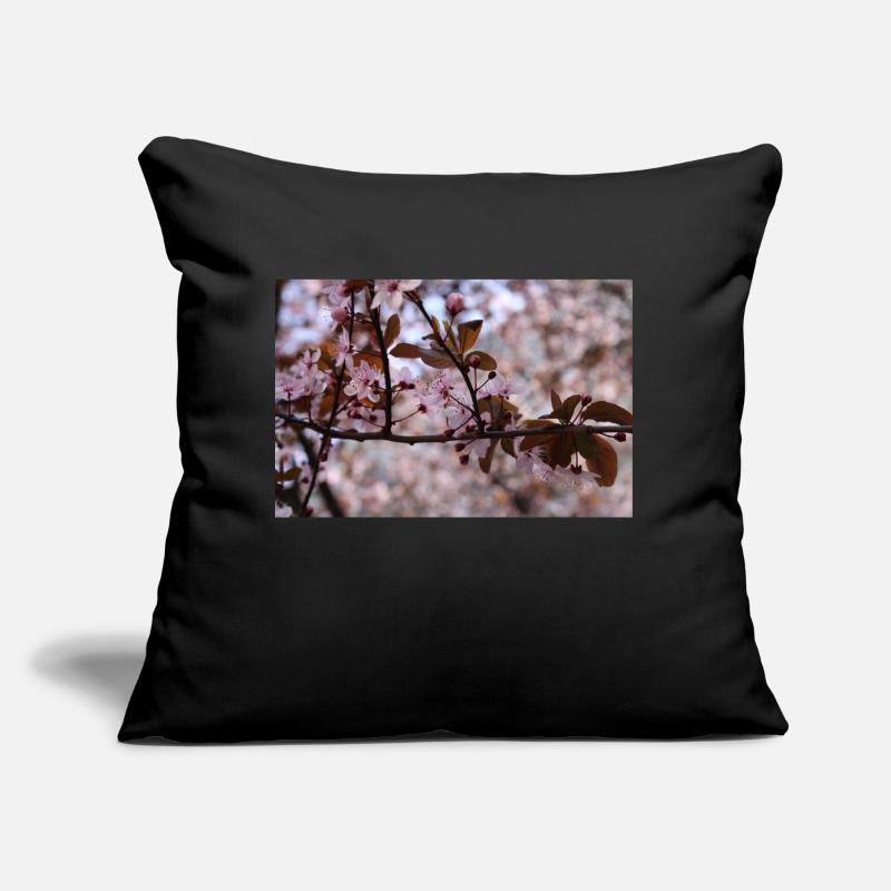 Blühender Baum (Myrobolan oder Kirschpflaume) Sofakissen mit Füllung 45 x 45 cm