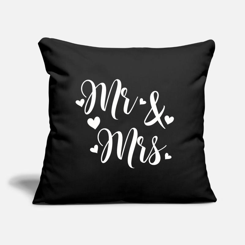 Mr And Mrs white love script Coussin et housse de 45 x 45 cm