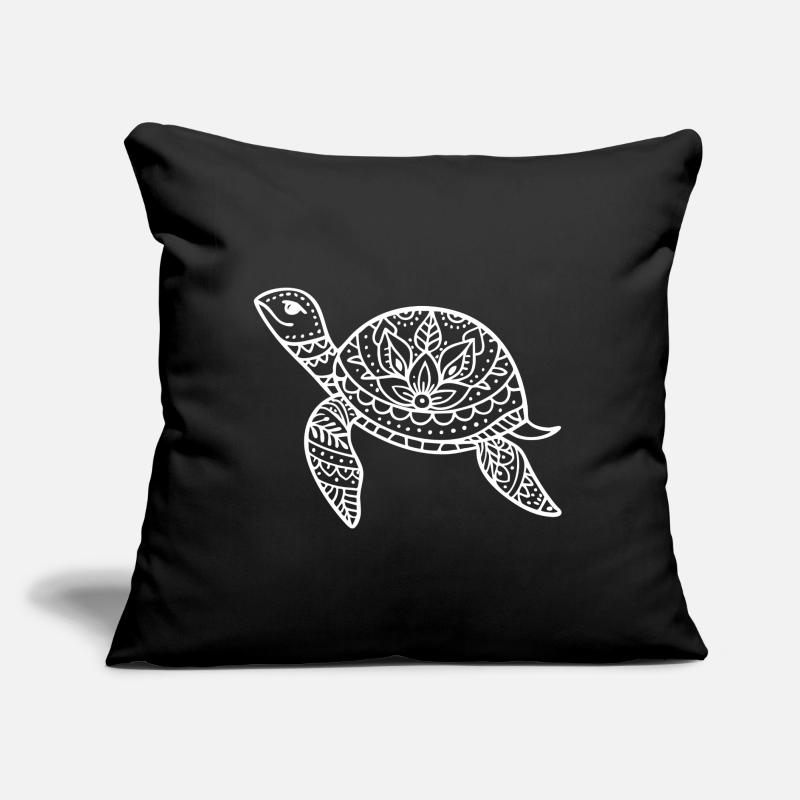 Boho Schildkröte mit Musterpanzer Sofakissen mit Füllung 45 x 45 cm