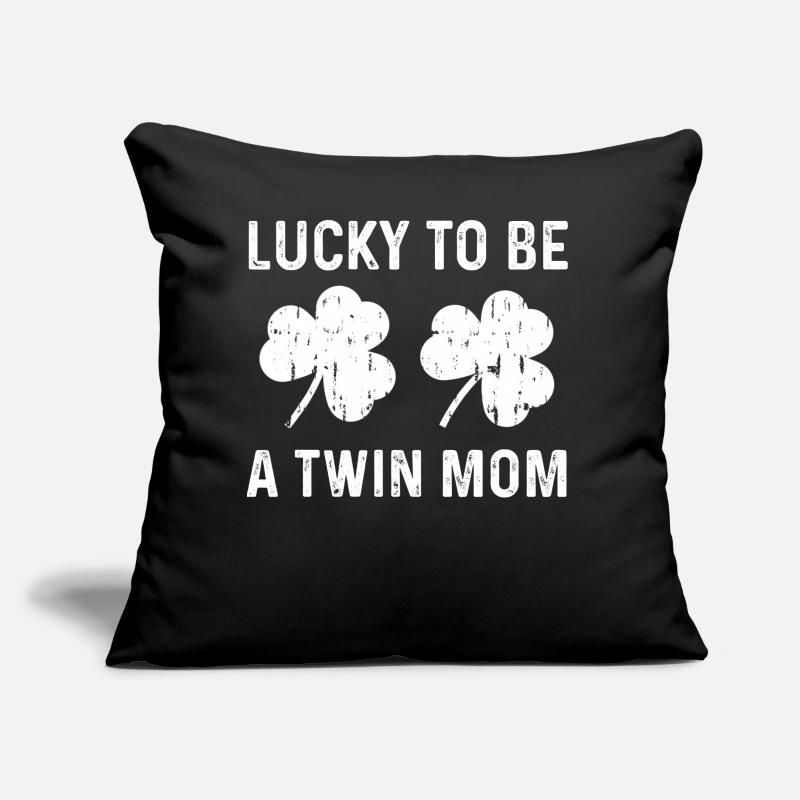 Glücklich, ein Zwillingsmutter zu sein St. Patrick s Day T-Shirt Sofakissen mit Füllung 45 x 45 cm
