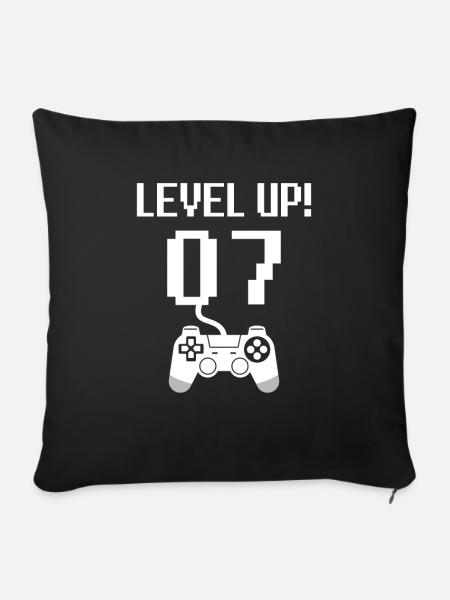 7. Geburtstag Level up - Sofakissen mit Füllung 45 x 45 cm - Schwarz