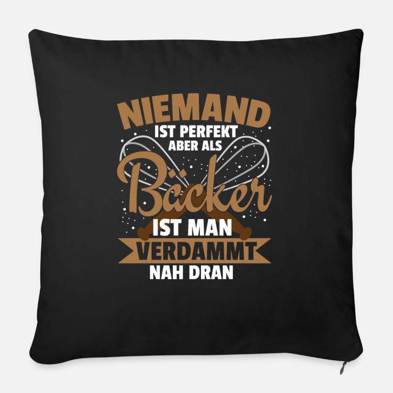 Bäcker Konditor Niemand ist perfekt - Sofakissen mit Füllung 45 x 45 cm - Schwarz