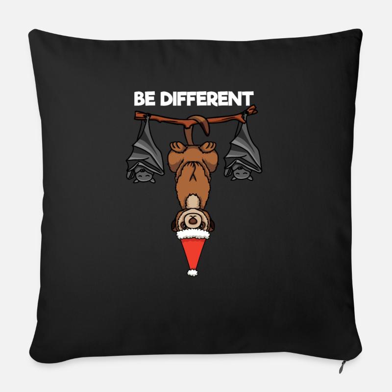 Be Different Erdmännchen Fledermaus Weihnachtsmann - Sofakissen mit Füllung 45 x 45 cm - Schwarz