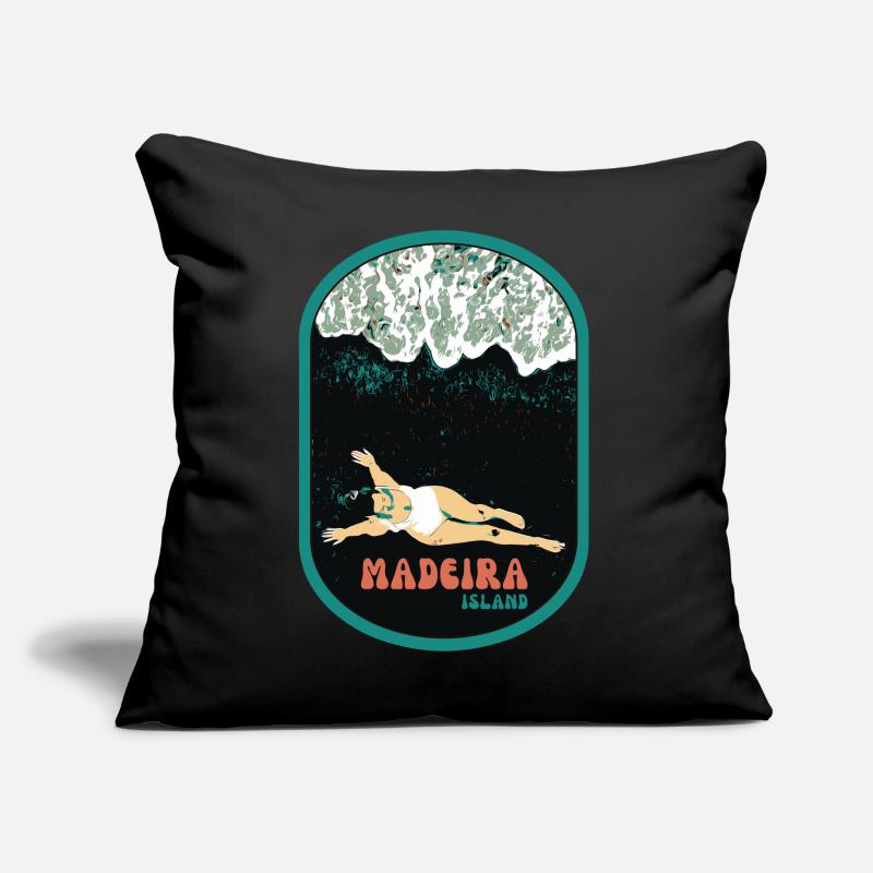 Illustration baigneuse plage de sable noir, Madère Coussin et housse de 45 x 45 cm