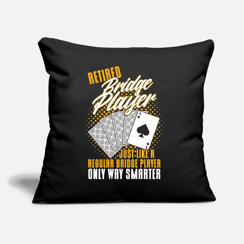 Les joueurs de bridge à la retraite tout simplement plus intelligents Coussin et housse de 45 x 45 cm