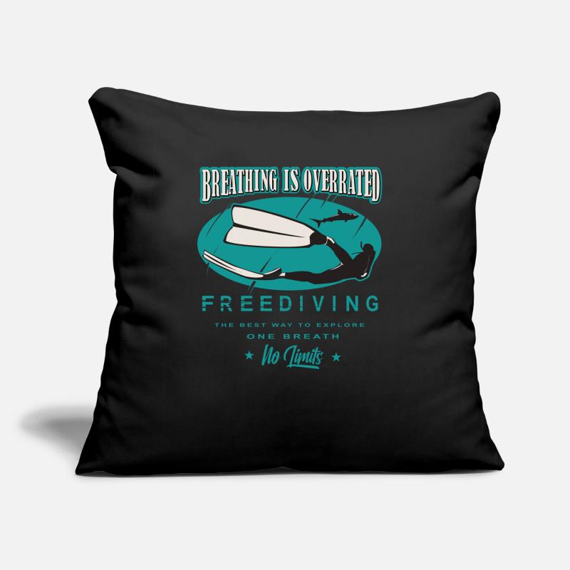 Freediving Apnoe Atmen wird überbewertet Geschenk Sofakissen mit Füllung 45 x 45 cm