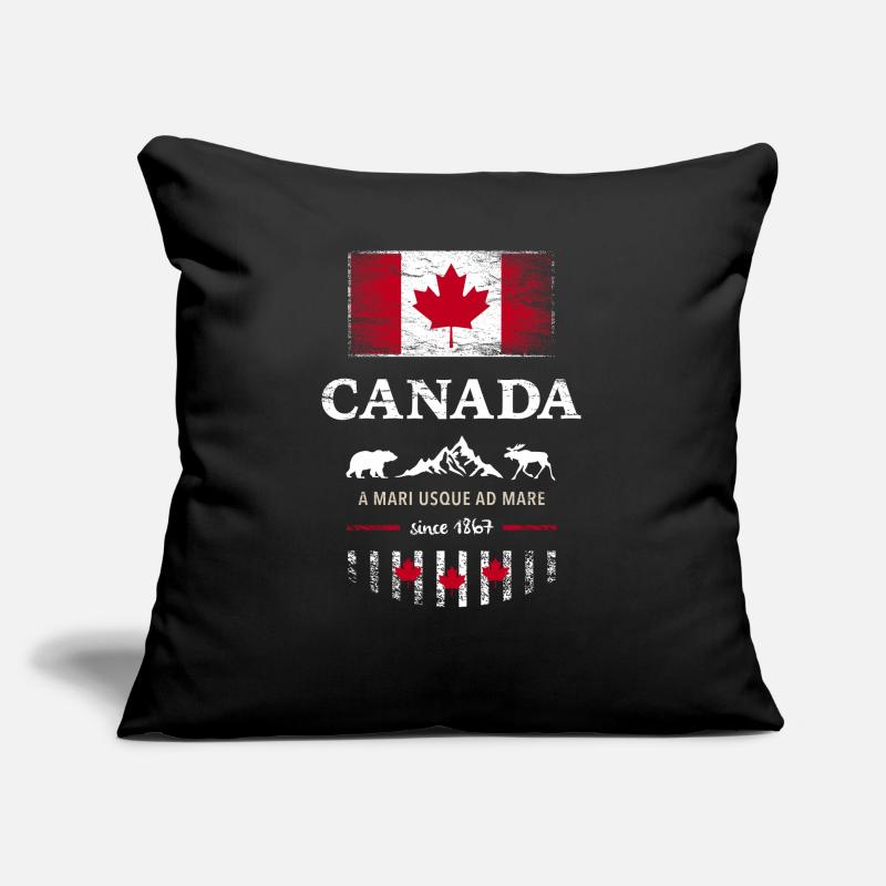 Canada Canada America maple leaf flag flag bear Sofa pillow with filling 45cm x 45cm