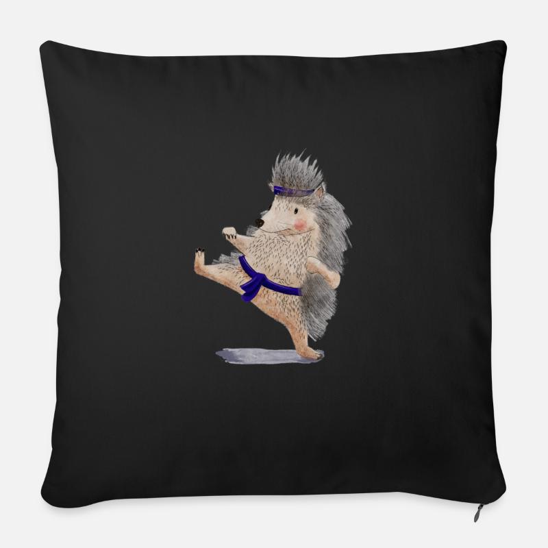 Karate Igel - Sofakissen mit Füllung 45 x 45 cm - Schwarz