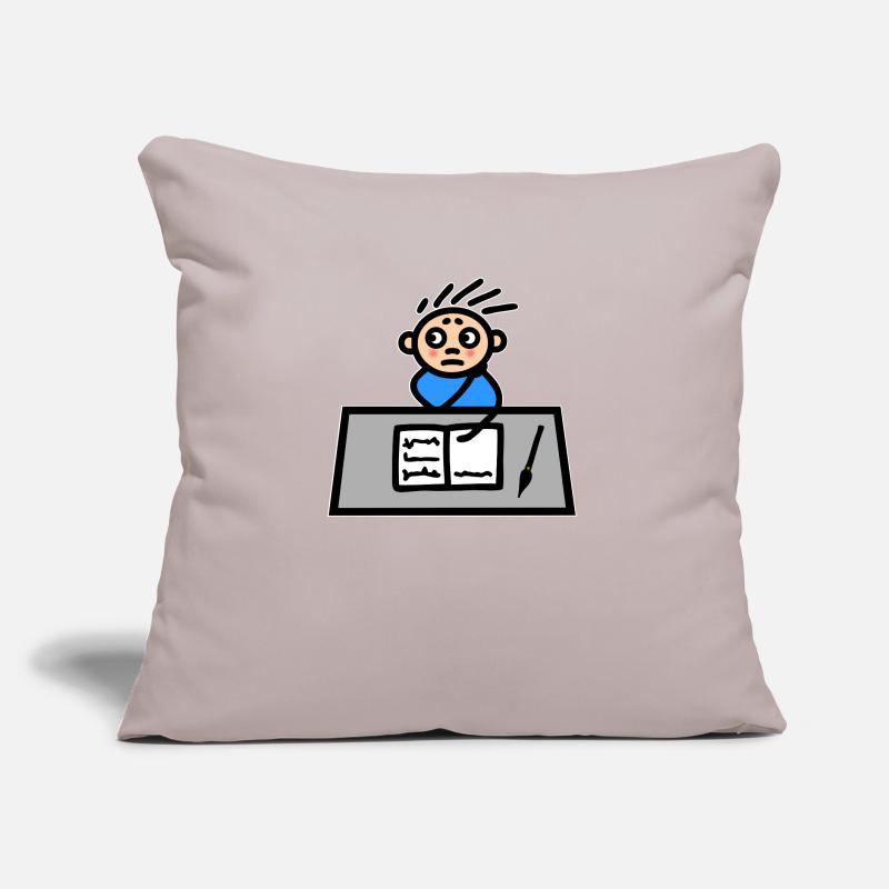 Young Desk - Apprendre les devoirs de l’école Coussin et housse de 45 x 45 cm
