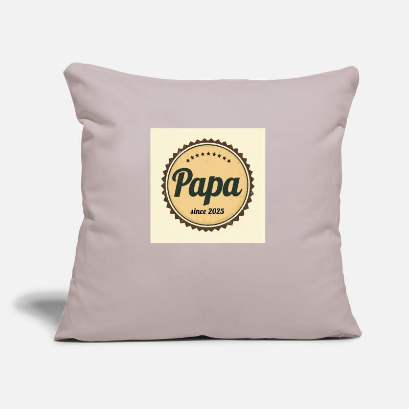 Flux Dev A worn retroinspired logo papa since 2025 Sofakissen mit Füllung 45 x 45 cm